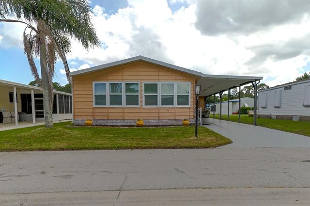 8611 Mary Ann Lane, Port St. Lucie, FL 34952