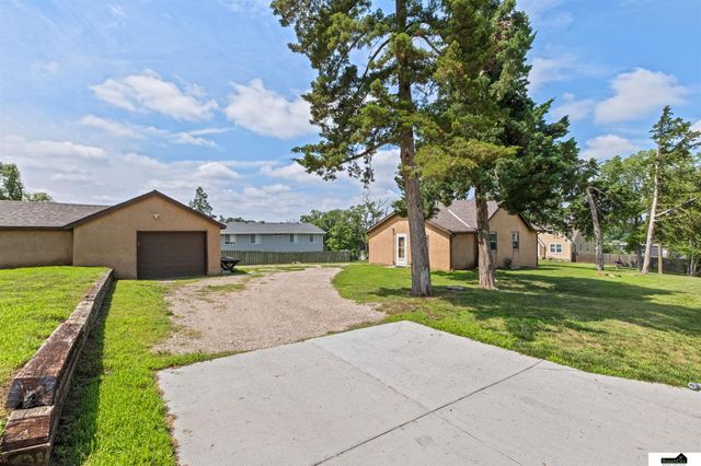 4541 N 65th Avenue, Omaha, NE 68104