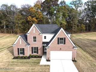 141 Centerline Roper Loop, Byhalia, MS 38611
