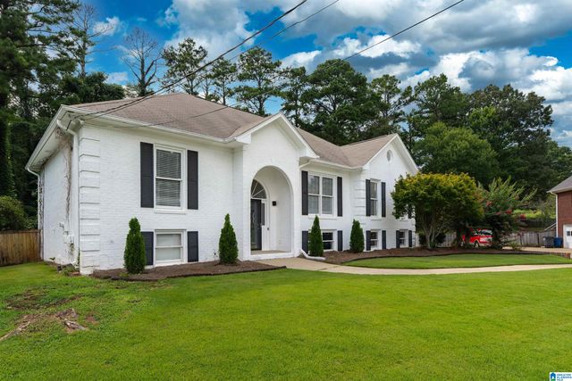 416 STILL OAKS CIRCLE, Trussville, AL 35173