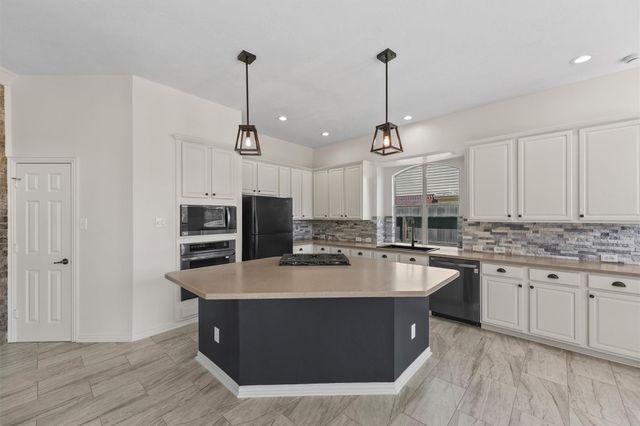 12419 Morning Rain Drive, Tomball, TX 77377