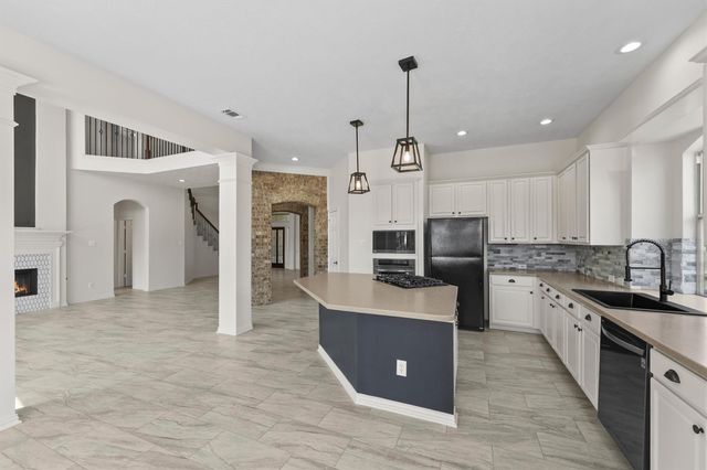 12419 Morning Rain Drive, Tomball, TX 77377