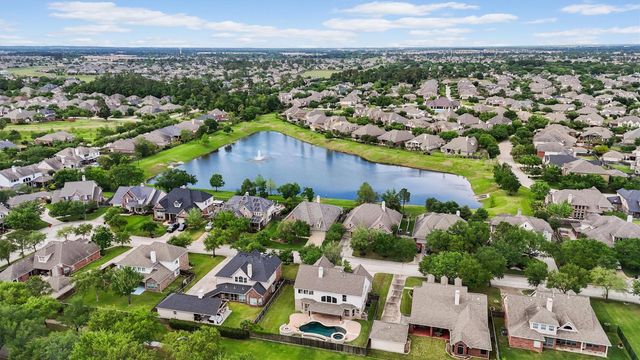 12419 Morning Rain Drive, Tomball, TX 77377