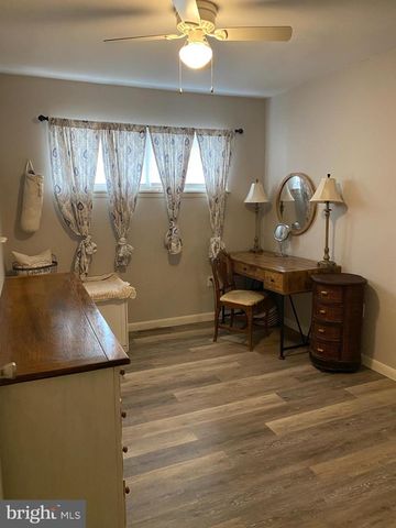 706 BERRYSBURG RD, Millersburg, PA 17061