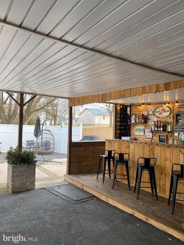 706 BERRYSBURG RD, Millersburg, PA 17061