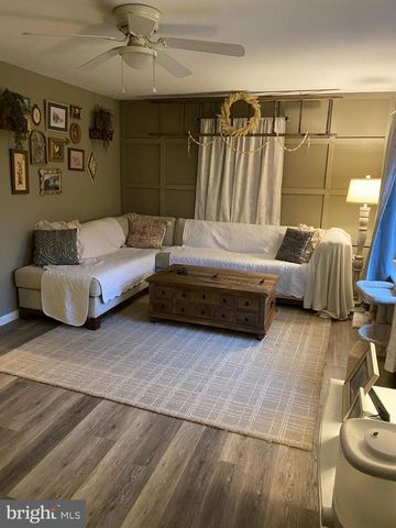 706 BERRYSBURG RD, Millersburg, PA 17061