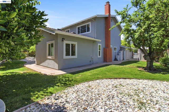 6674 Via San Blas, Pleasanton, CA 94566