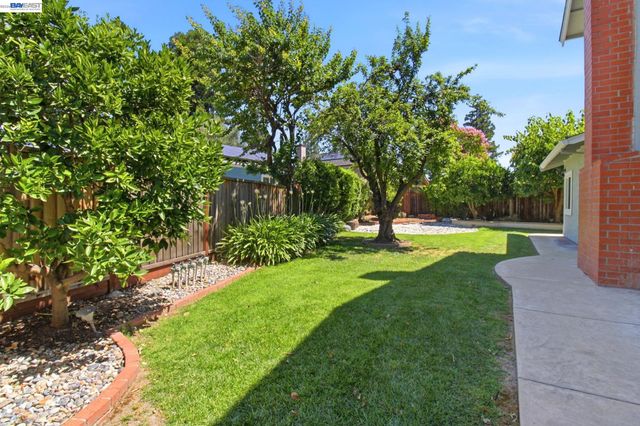 6674 Via San Blas, Pleasanton, CA 94566