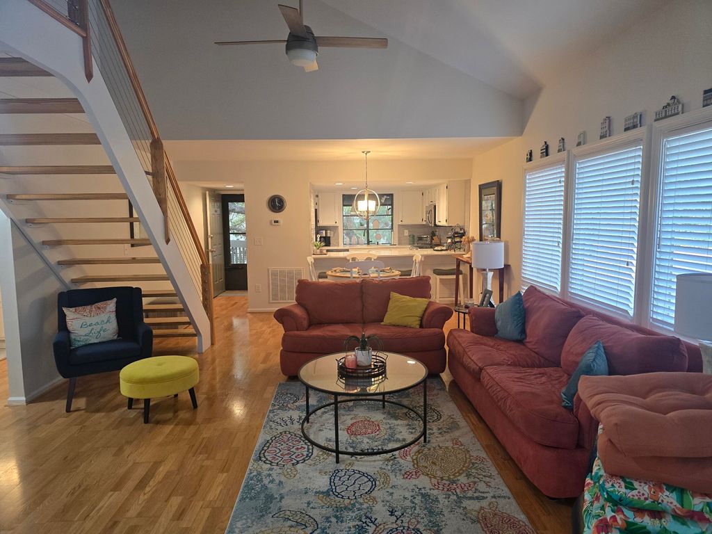 Image 14 of property listing at 761 Summerwind Circle, Edisto Beach, SC 29438