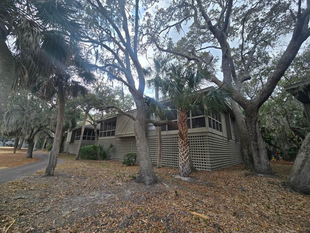 Image 2 of property listing at 761 Summerwind Circle, Edisto Beach, SC 29438