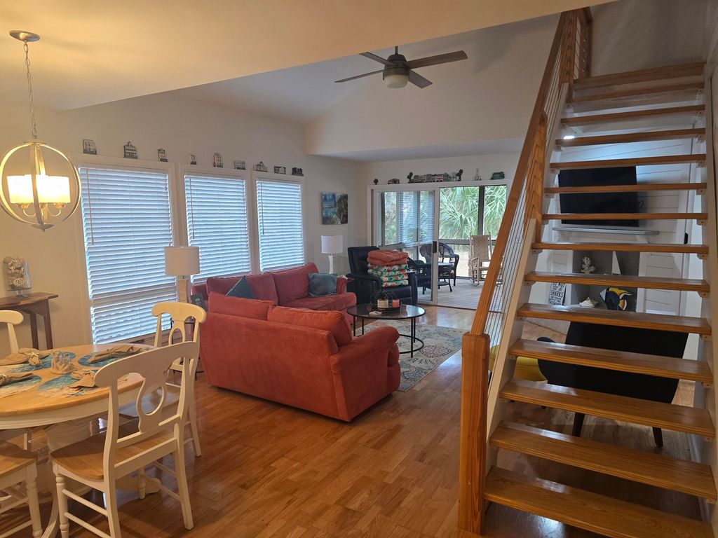 Image 7 of property listing at 761 Summerwind Circle, Edisto Beach, SC 29438