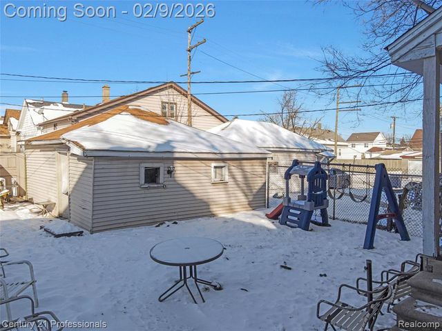 238 Richter St Street, River Rouge, MI 48218