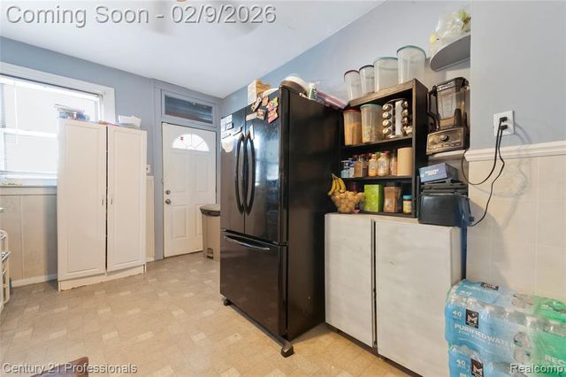 238 Richter St Street, River Rouge, MI 48218