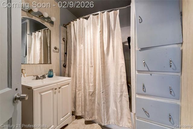 238 Richter St Street, River Rouge, MI 48218