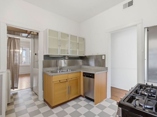 5108 S Woodlawn Avenue 3G, Chicago, IL 60615