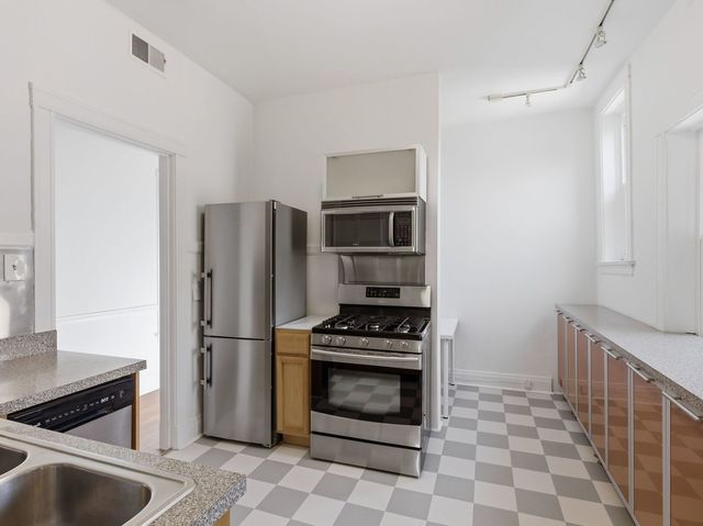 5108 S Woodlawn Avenue 3G, Chicago, IL 60615