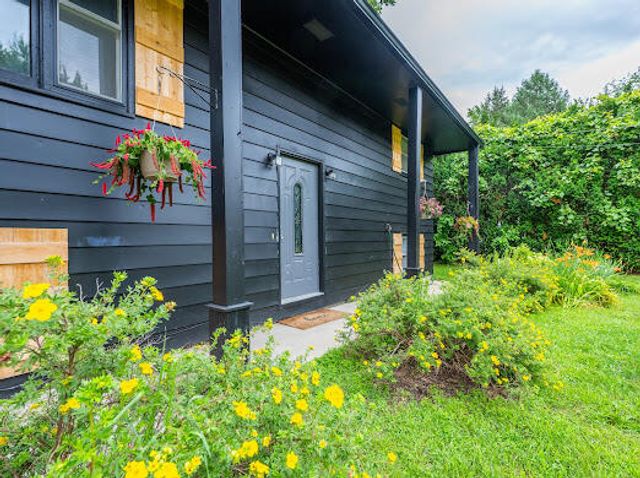 5975 Bonanza Drive, Stevensville, MI 49127