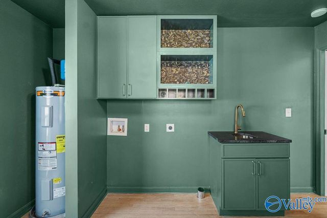 8602 Hickory Hills Lane SE, Huntsville, AL 35802