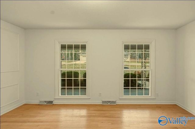 8602 Hickory Hills Lane SE, Huntsville, AL 35802