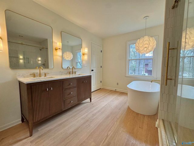 8602 Hickory Hills Lane SE, Huntsville, AL 35802