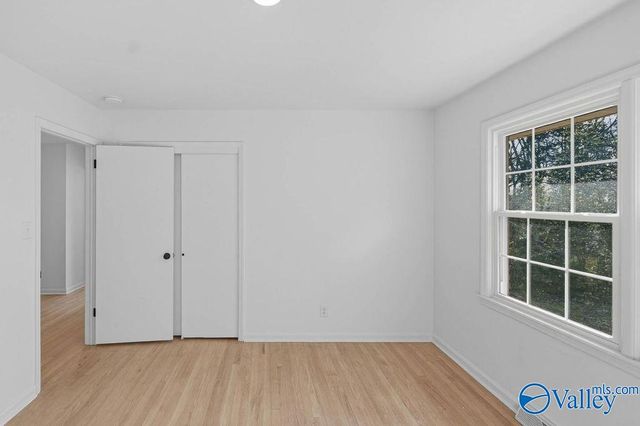 8602 Hickory Hills Lane SE, Huntsville, AL 35802