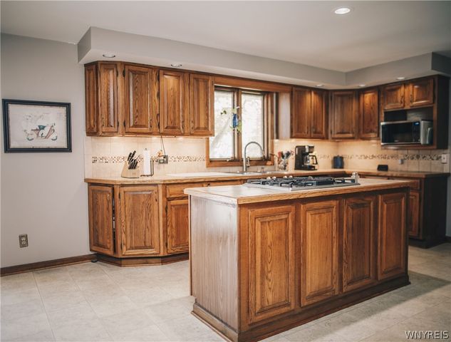 728 Four Rod Road, Alden, NY 14004