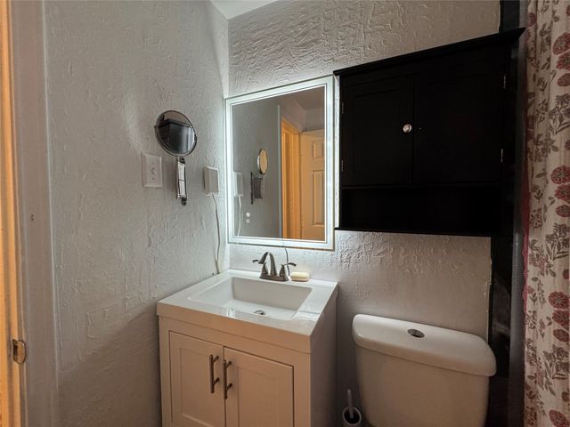 412 Willowbrook Drive, Mesquite, TX 75149