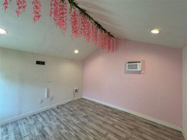 412 Willowbrook Drive, Mesquite, TX 75149