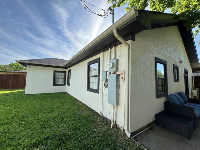 412 Willowbrook Drive, Mesquite, TX 75149