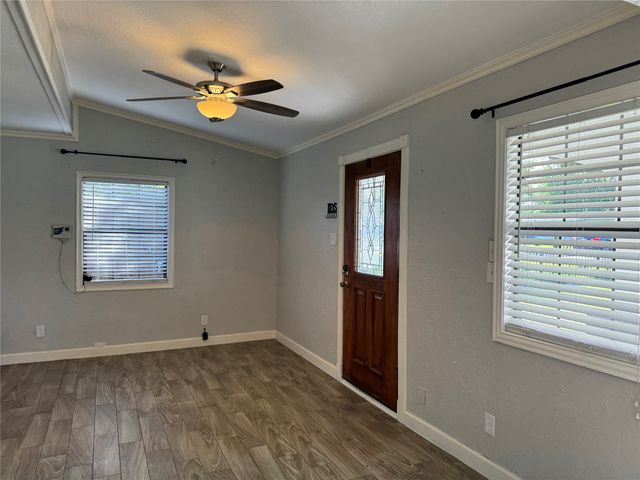 412 Willowbrook Drive, Mesquite, TX 75149