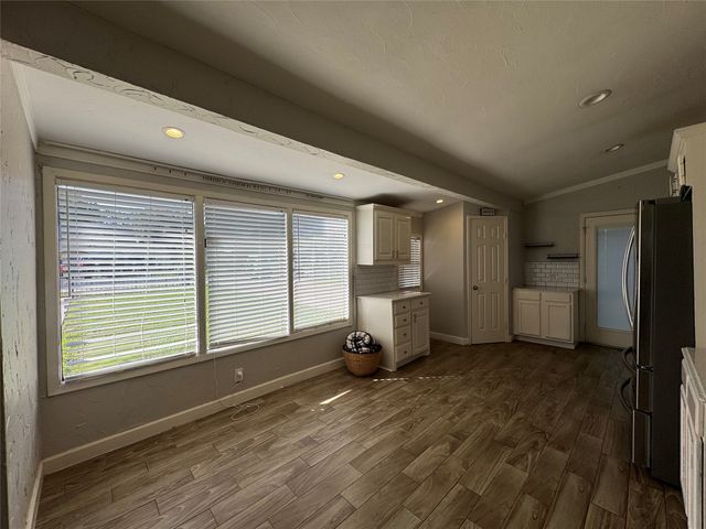 412 Willowbrook Drive, Mesquite, TX 75149