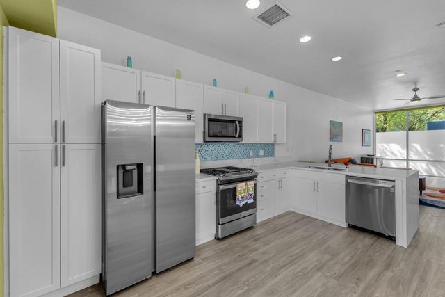 218 Sandy Point Trail, Palm Springs, CA 92262