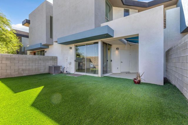 218 Sandy Point Trail, Palm Springs, CA 92262