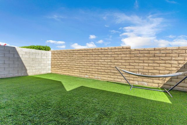 218 Sandy Point Trail, Palm Springs, CA 92262
