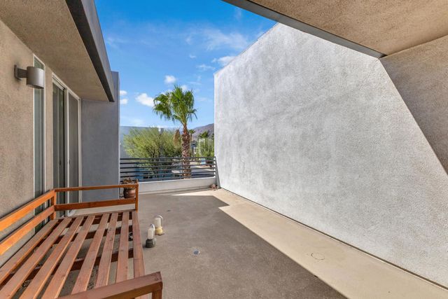 218 Sandy Point Trail, Palm Springs, CA 92262