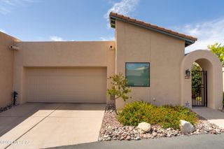 6061 N Tocito Place, Tucson, AZ 85718