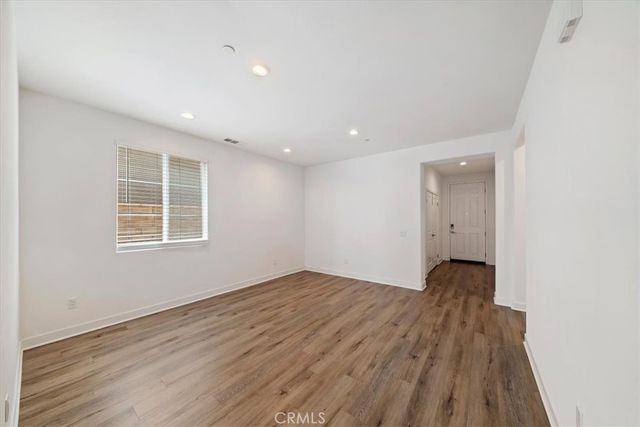 433 Harding Circle, Corona, CA 92879