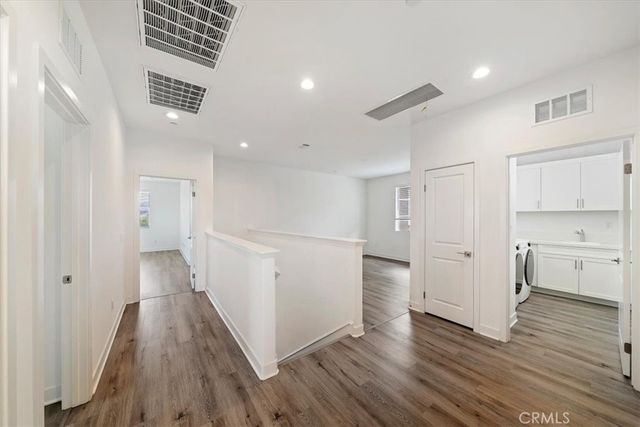 433 Harding Circle, Corona, CA 92879