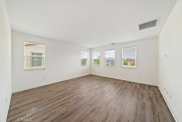 433 Harding Circle, Corona, CA 92879