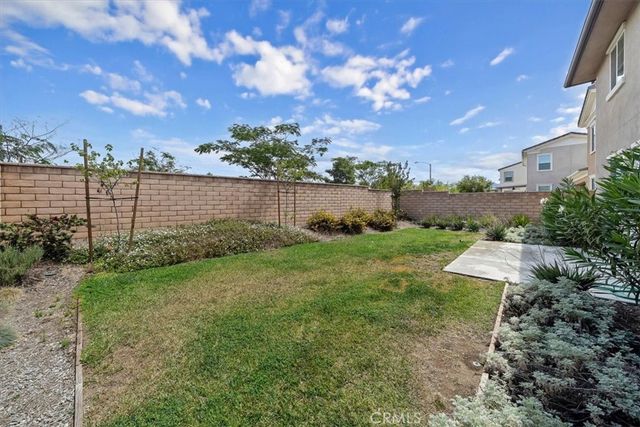 433 Harding Circle, Corona, CA 92879