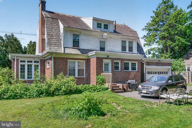 426 SANHICAN DR, Trenton, NJ 08618