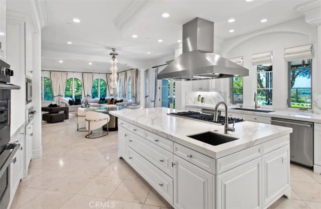 23 Skyridge, Newport Coast, CA 92657