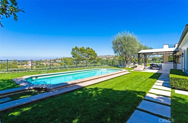 23 Skyridge, Newport Coast, CA 92657
