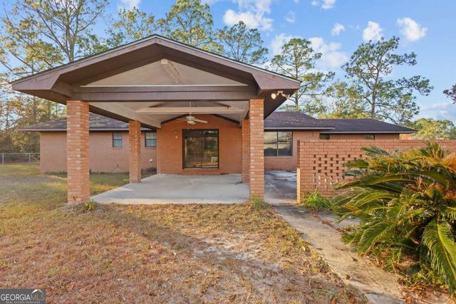 1276 Spring Grove Road, Jesup, GA 31545