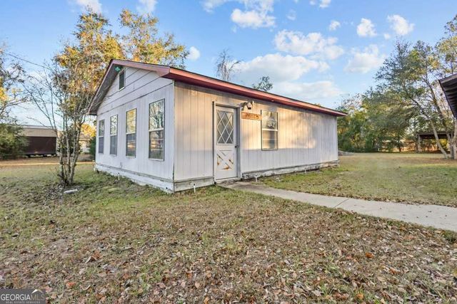 1276 Spring Grove Road, Jesup, GA 31545