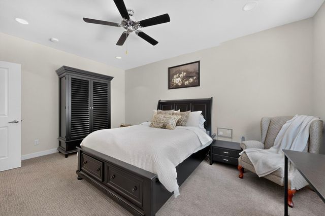 239 Vista Azul Lane NW, Albuquerque, NM 87114