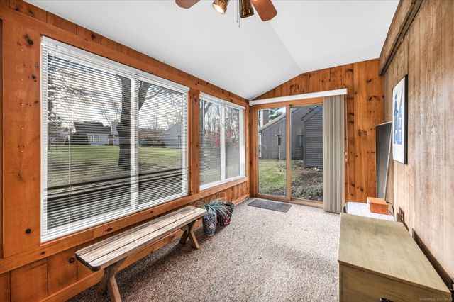 81 Hollister Way North 81, Glastonbury, CT 06033