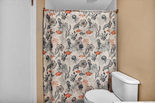 81 Hollister Way North 81, Glastonbury, CT 06033