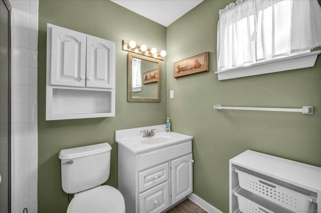 81 Hollister Way North 81, Glastonbury, CT 06033