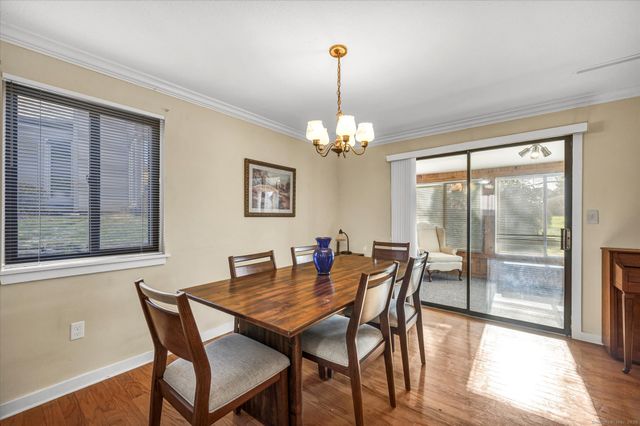 81 Hollister Way North 81, Glastonbury, CT 06033